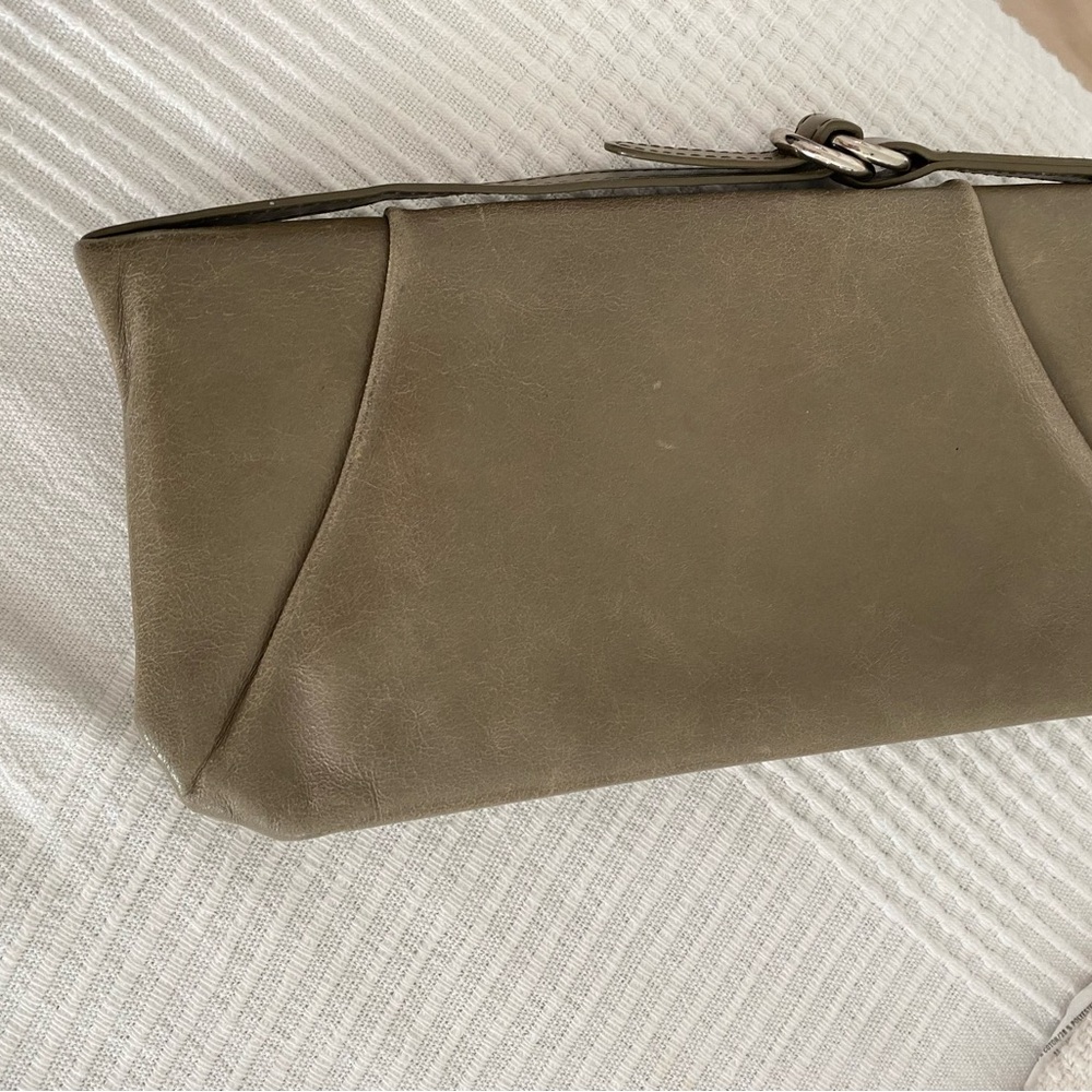 Elegant green Hobo wallet